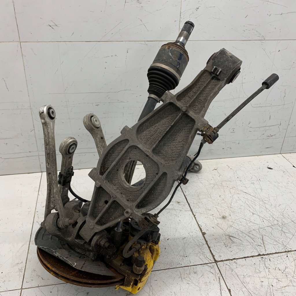 Поворотный кулак правый  задний  подвеска пневмоподушка maserati levante m161 3.0 v6 crd 18r Цена