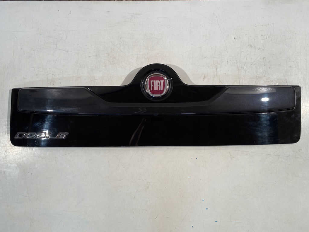 фото №1, Fiat doblo ii lift накладка крышки багажника 14-