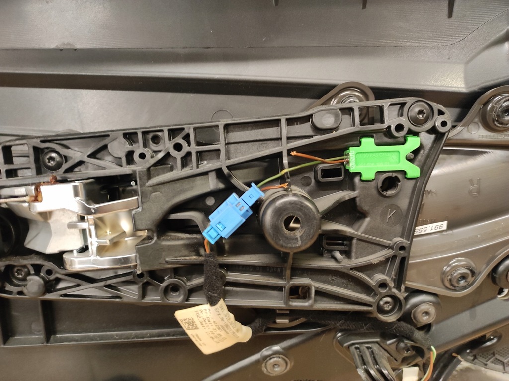 фото №7, Обшивка оббивка двері правий перед porsche cayman 981