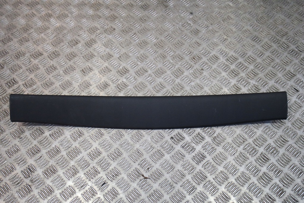 фото №1, Porsche cayenne 7p защита крышки багажника