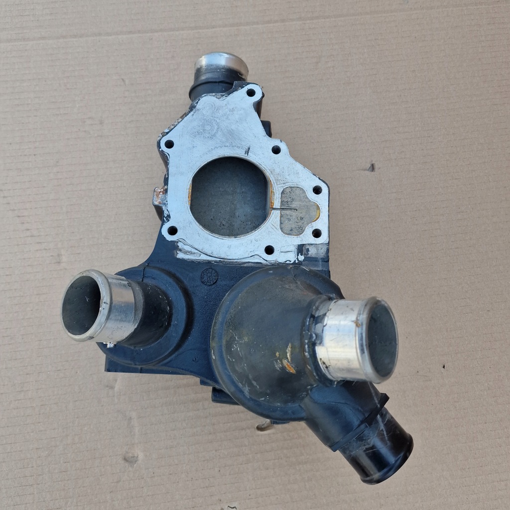 фото №3, Iveco stralis корпус термостата