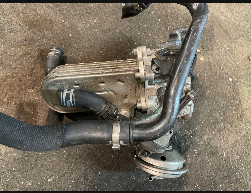 Купить Радиатор выхлопных газов audi 059131508e