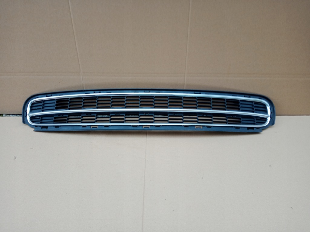 фото №1, Mini cooper r55 r56 решётка средняя бампера перед 2006-11r