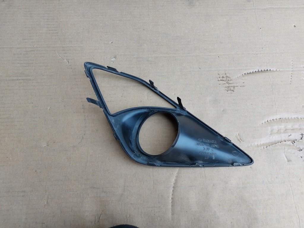 фото №3, Решётка рамка противотуманной фары левая toyota gt86