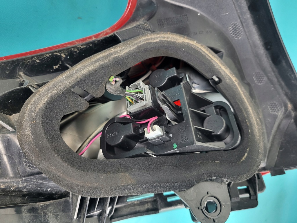 фото №9, Volvo v40 ii 14r лампа задняя правая задняя 31395845