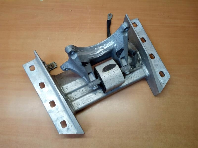 фото №1, Кронштейн двигателя mercedes sl r231 400 3.0 a2312400802