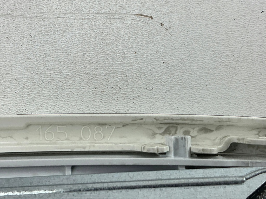 фото №8, Mercedes-benz a w176 2016 лампа потолочный задняя