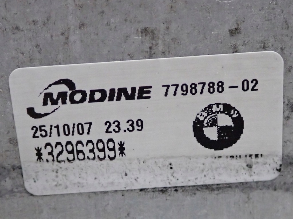 Комплект радіатор води кондиціонера вентилятор bmw 3 e90 e91 2.0d 130kw Зі Шроту