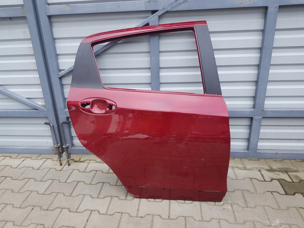 Купить Дверь правое  правый  задний задняя toyota yaris 3 3 fl