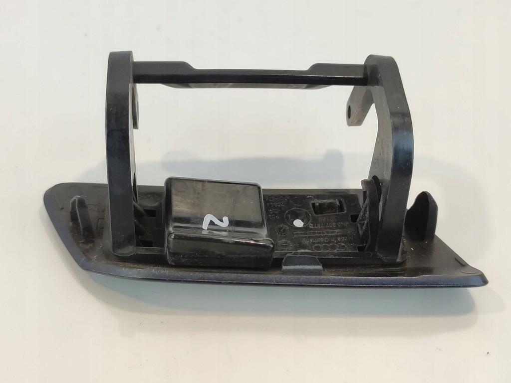 фото №7, Audi a6 c8 заглушка розпилювача лівий перед 4k0807787b