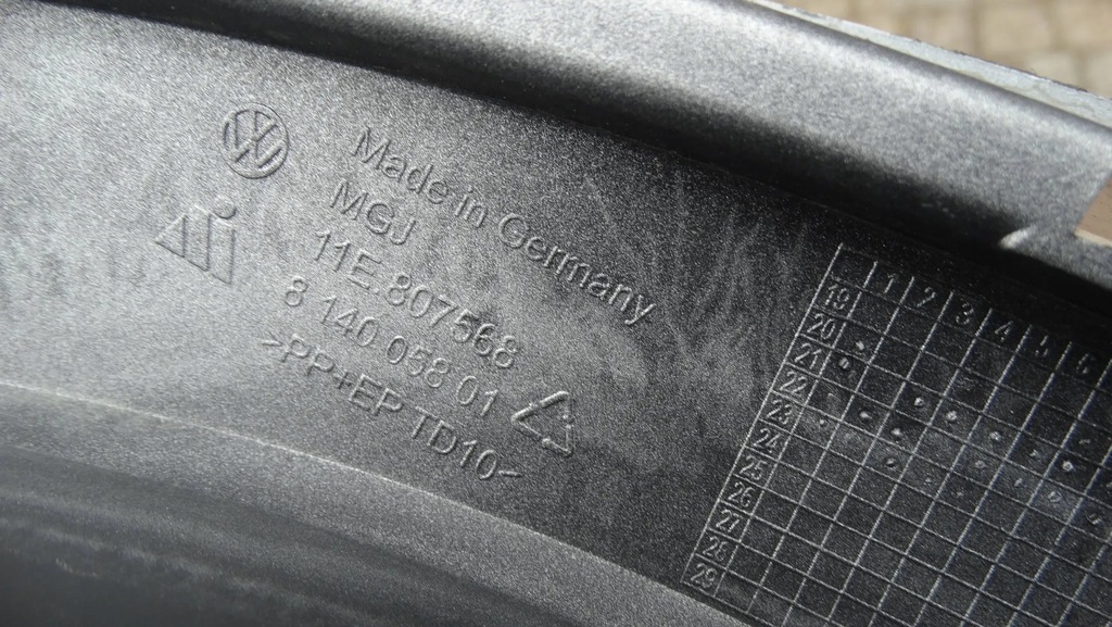 фото №8, Дифузор накладка бампера задня 11e807568c vw id.5