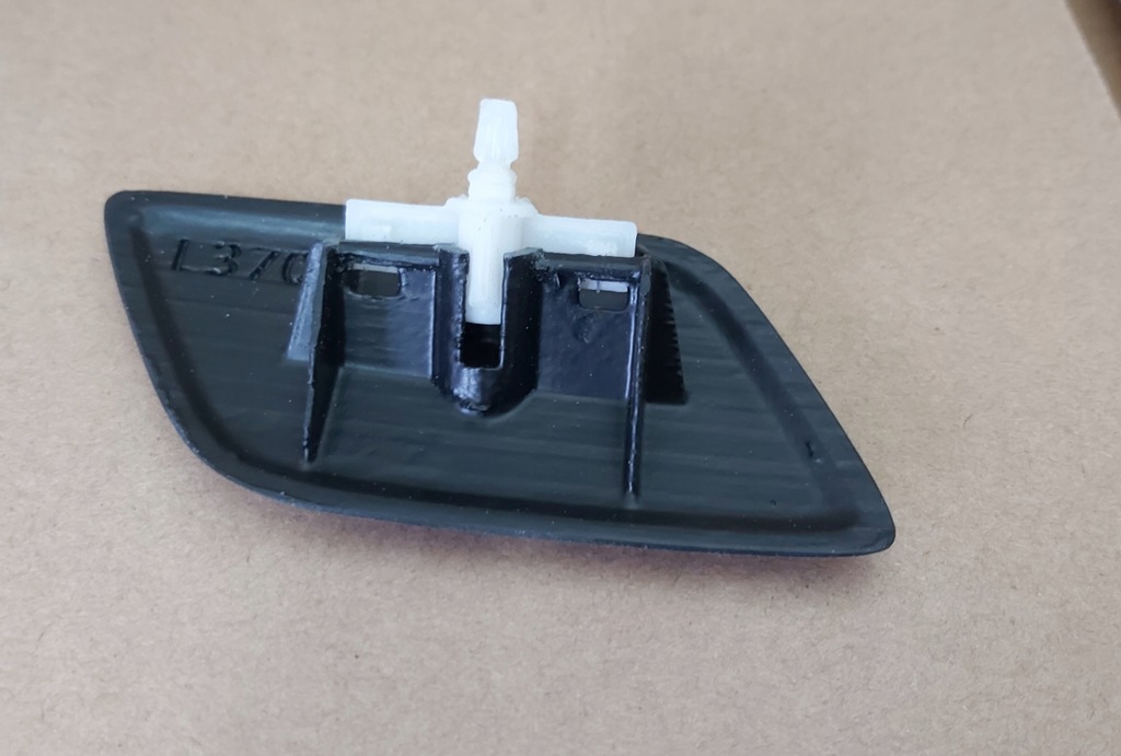 фото №3, Lexus rx 350 450h кронштейн заглушки распылителя