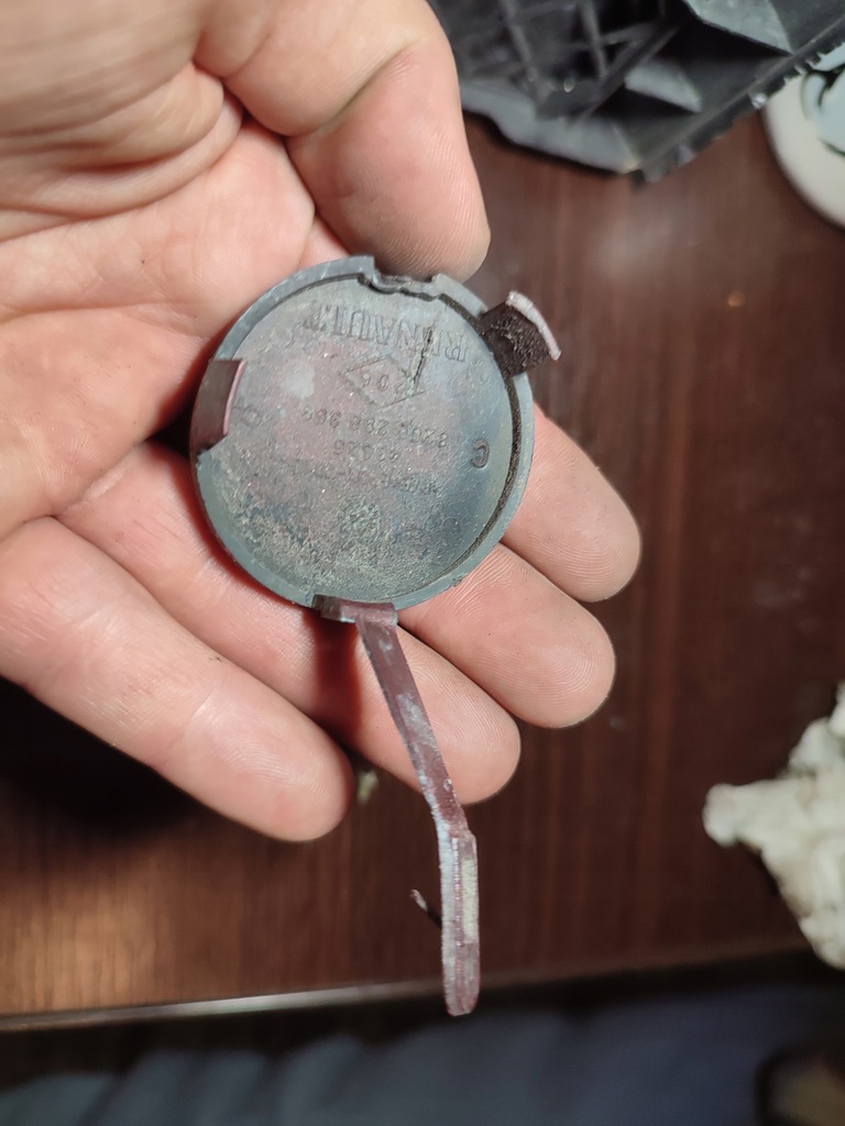 фото №2, Заглушка фаркоп задняя renault modus 8200298359