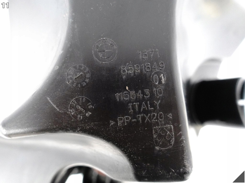 фото №12, Bmw g14 g15 g16 g30 g31 g32 резонатор воздухозаборник корпус фильтра воздуха 859184