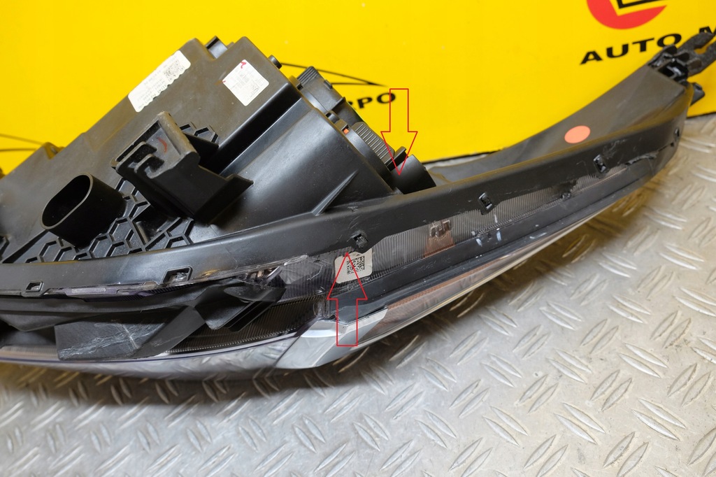 фото №15, Kia cerato forte lift 2021- фара лампа обычная линзованная с led r usa