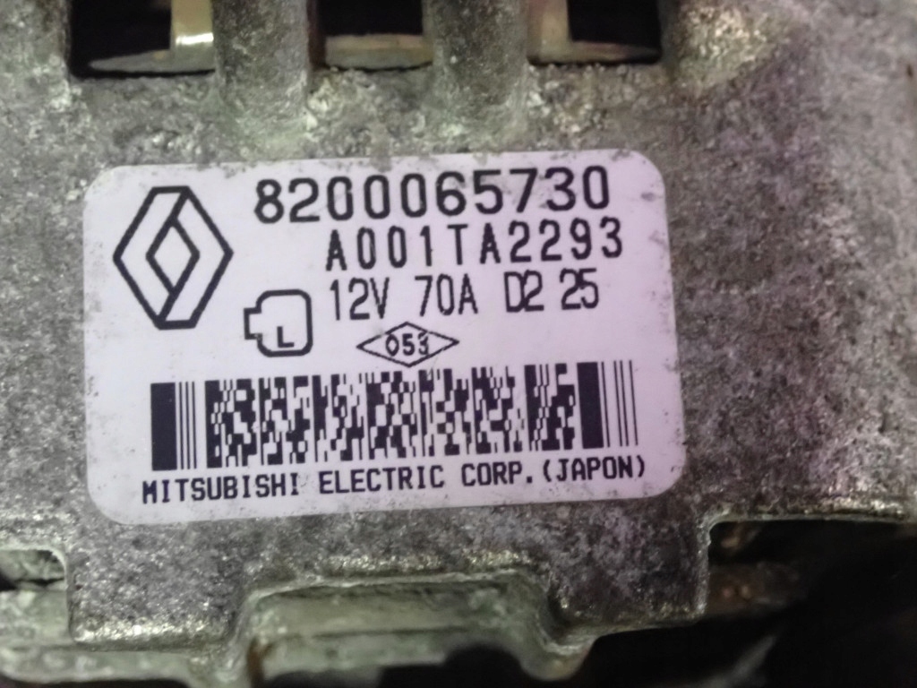 Renault clio 2 1,2 58km генератор 70a 8200065730 d7f726 Недорого