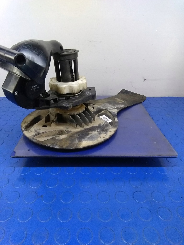 фото №1, Renault modus подъемник механизм колеса запасного 8200367262a