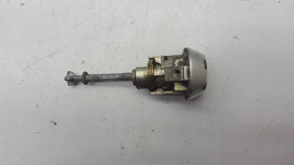 фото №10, Вкладка дверь ключ жало toyota corolla verso ii