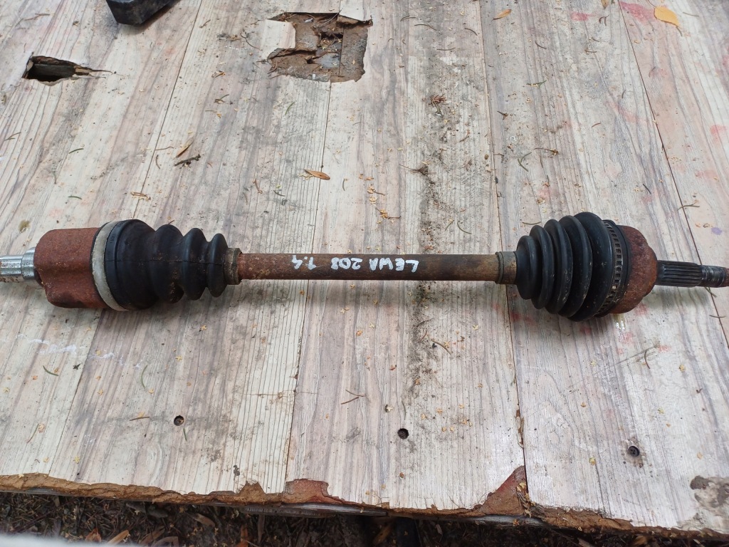 фото №1, Привідний вал półośka ліва лівий перед короткий peugeot 208 i 1.4 hdi