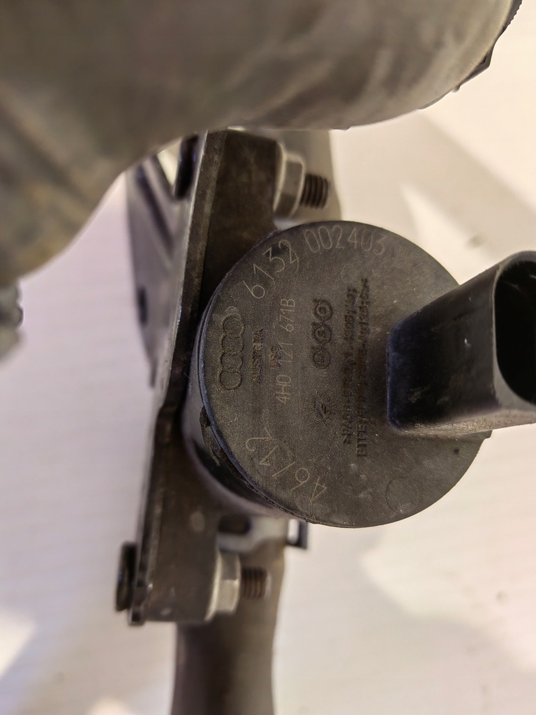 фото №7, Audi a5 8t 1.8tfsi wąż шланг дополнительная насос wody