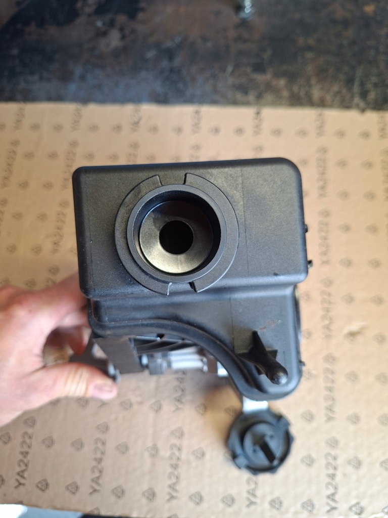 Насос підсилювача zf mercedes a0064661601 Ціна