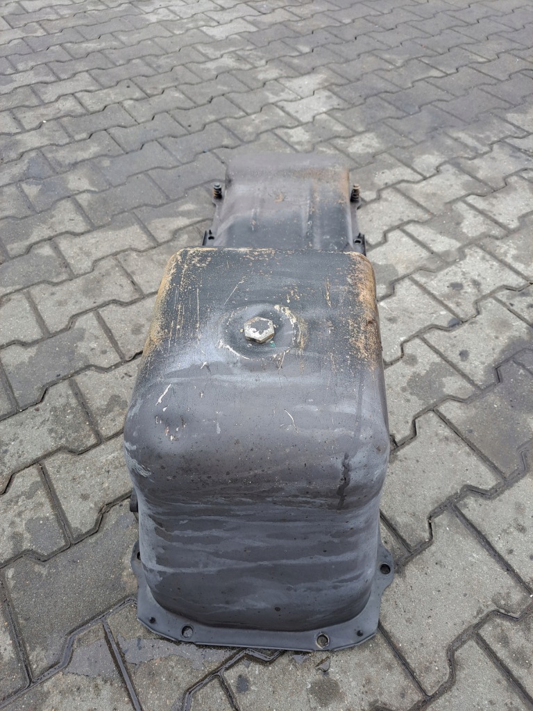 Поддон поддон масляная двигателя металлическая renault premium kerax lander dxi 11 Киев