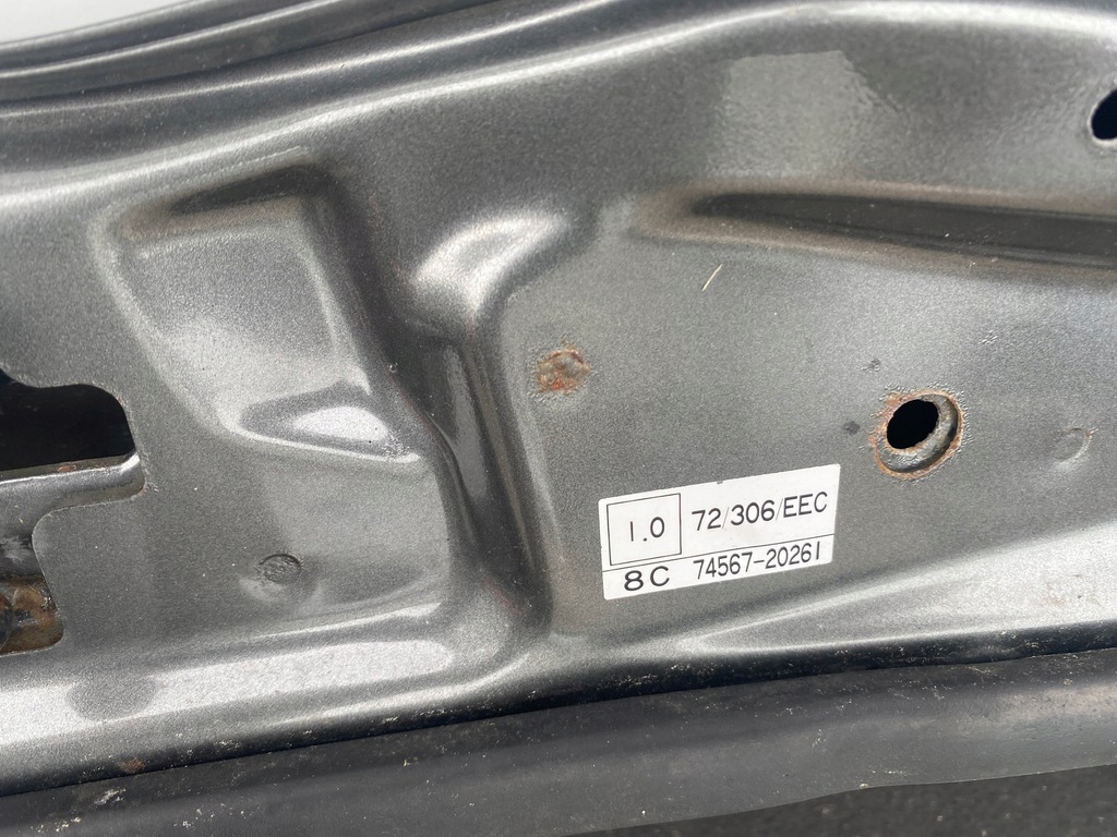 фото №13, Капот крышка двигателя toyota corolla verso ii eu