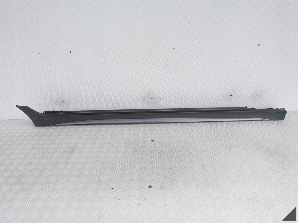 фото №1, Mercedes cls c257 amg 17- порог молдинг накладка r