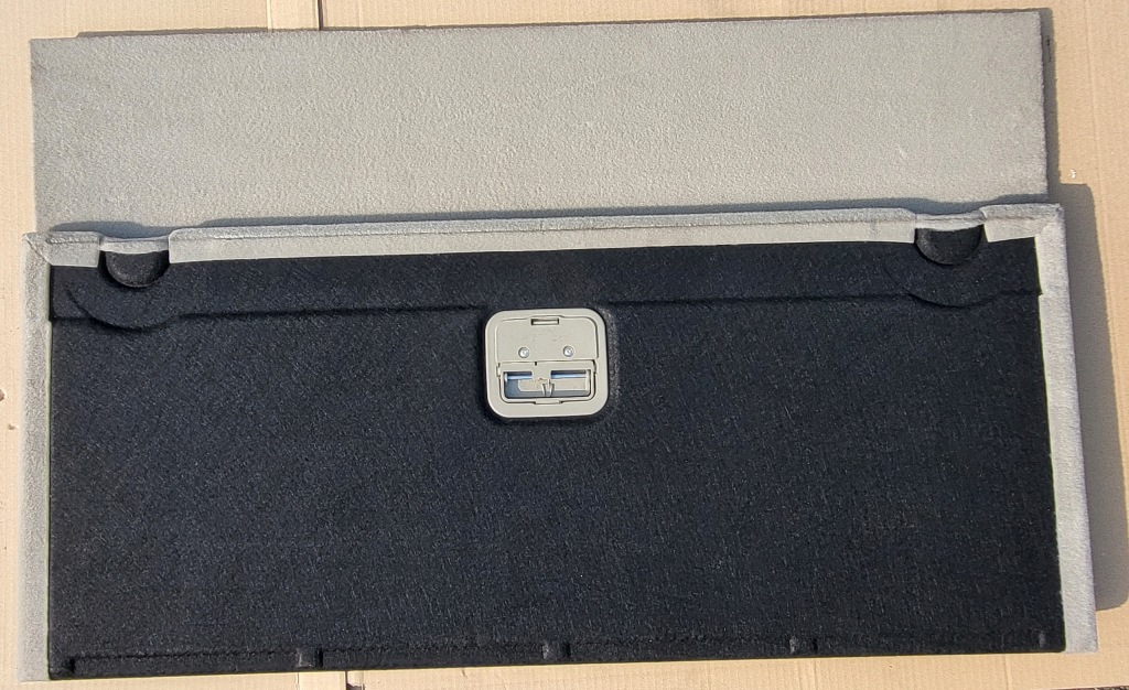 фото №8, Обшивка пол багажника обивка renault laguna iii kombi оригинальный номер eu