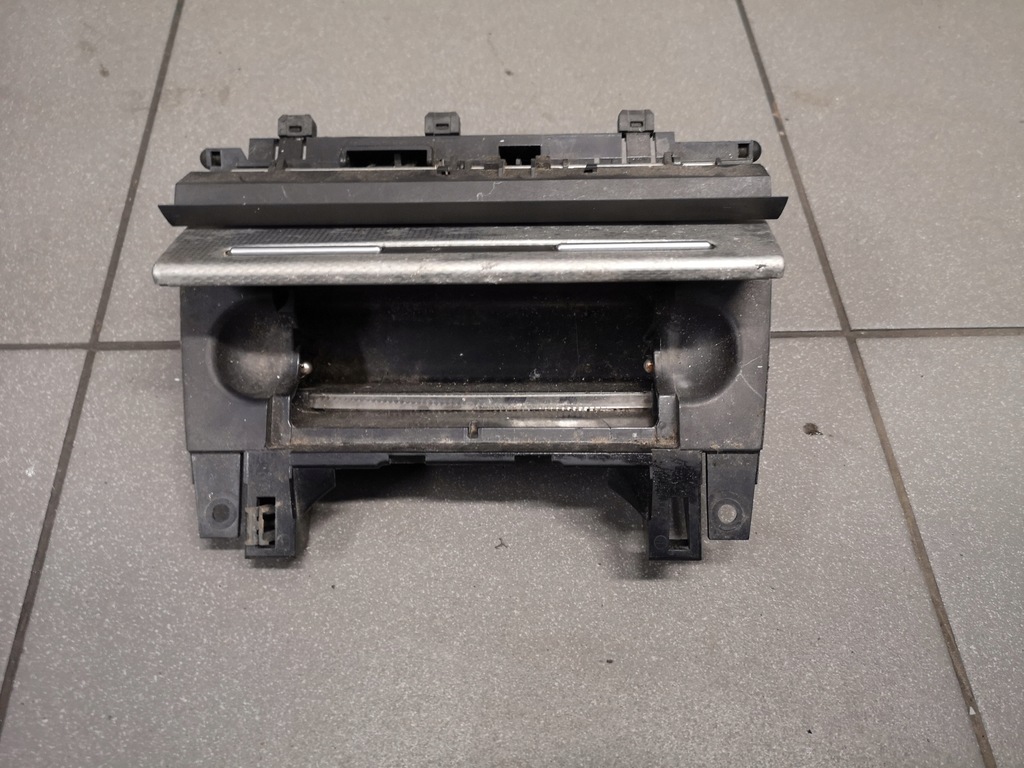 фото №6, Пепельница 2 din audi a4 b6 8e0857951g