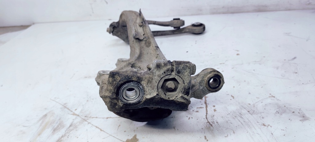 фото №9, Поворотний кулак лівий перед audi a4 a6 a7 8k0407257ab