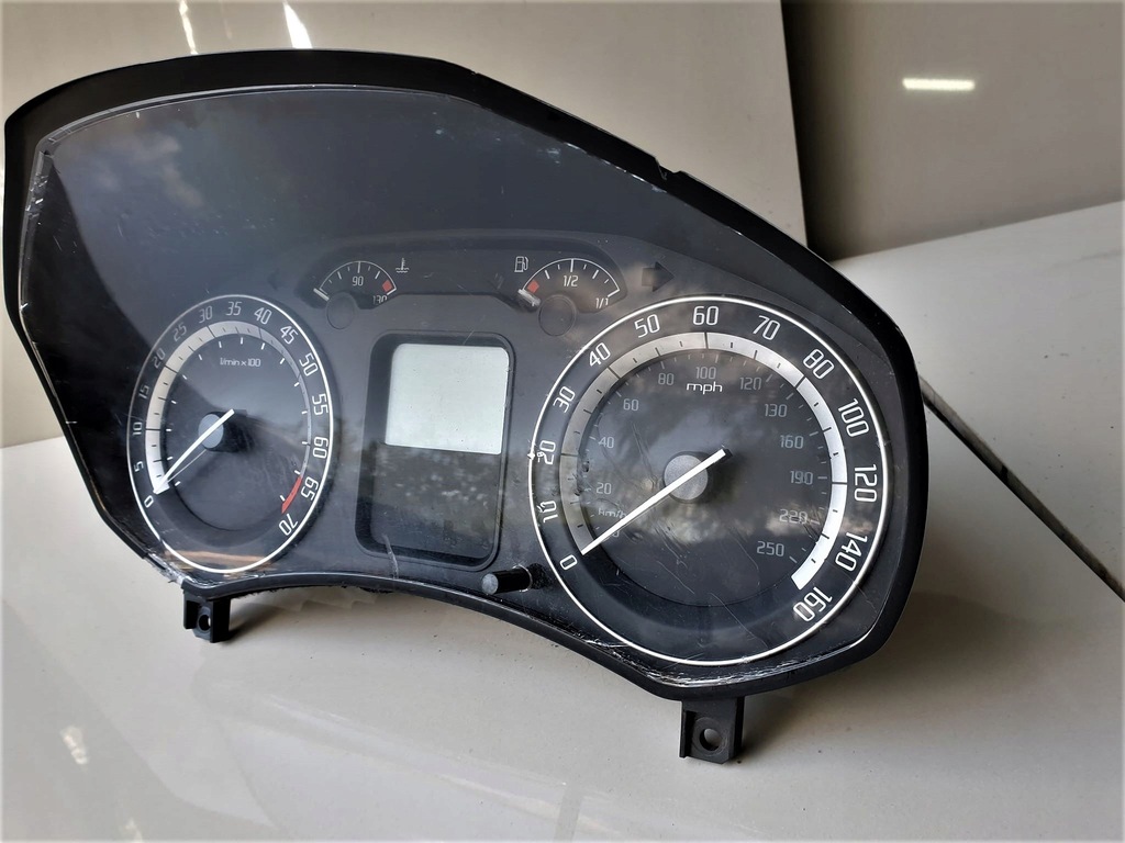 фото №1, Skoda octavia ii лічильник прилади 1z0920912c