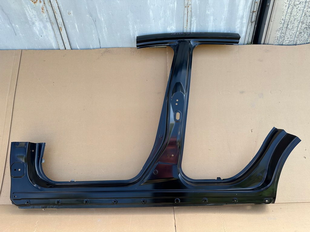 фото №1, Mazda cx3 cx-3 2015-2021 порог левый блок двигателя обшивка порог nowe