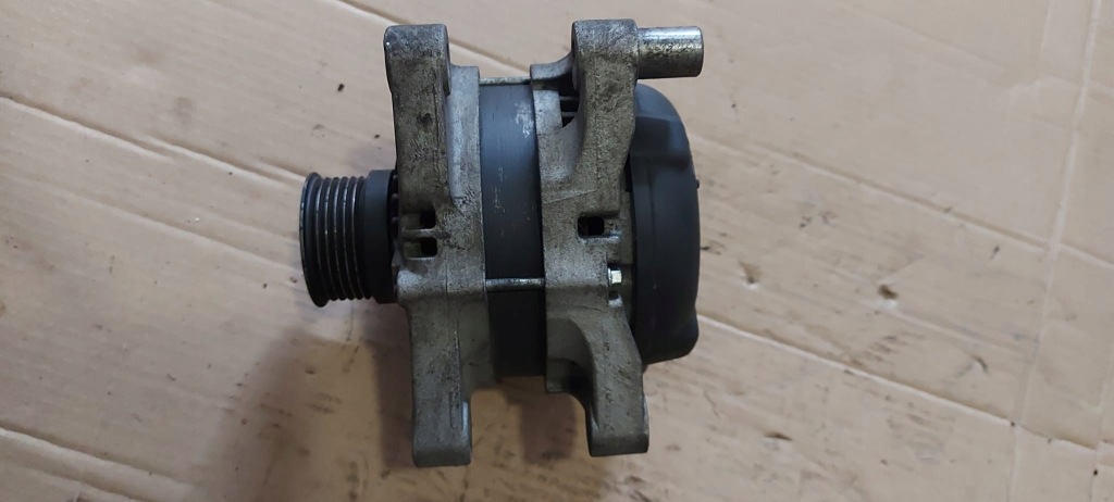 Купити Генератор ford volvo 36050997