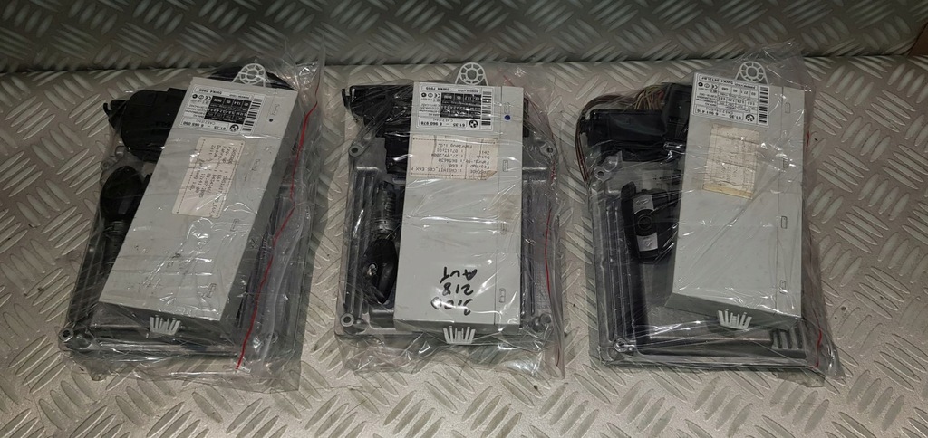 фото №13, Bmw e60 e61 lift 525d 09 набор стартовый бортовой компьютер двигателя cas ключ 7811898