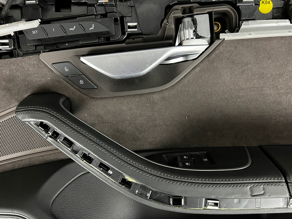 фото №7, Обивка обшивки обшивка дверь audi a8 s8 d5 4n alcantara кожа bang&olufsen