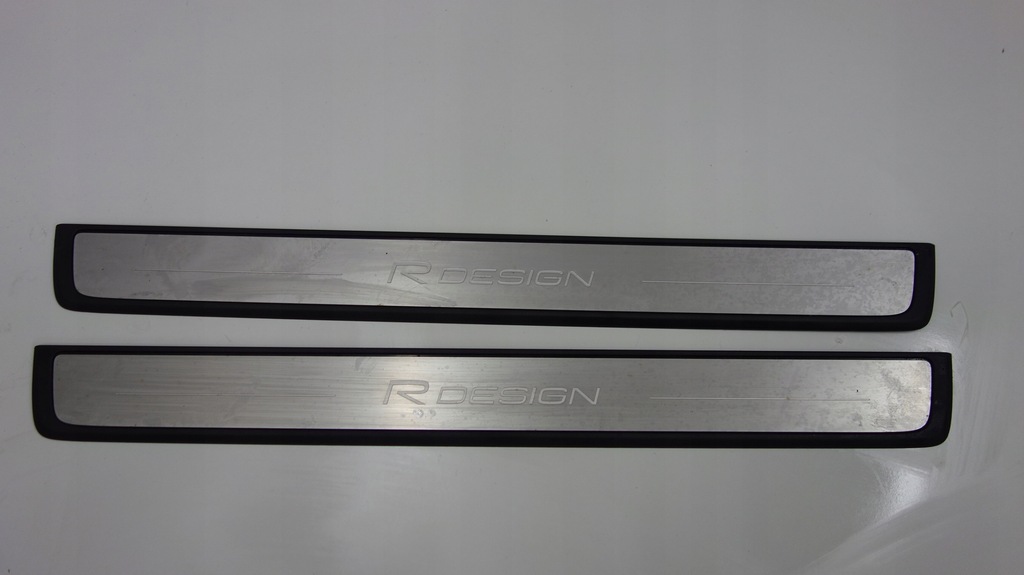 фото №1, Volvo xc40 молдинг порог r design 31484196