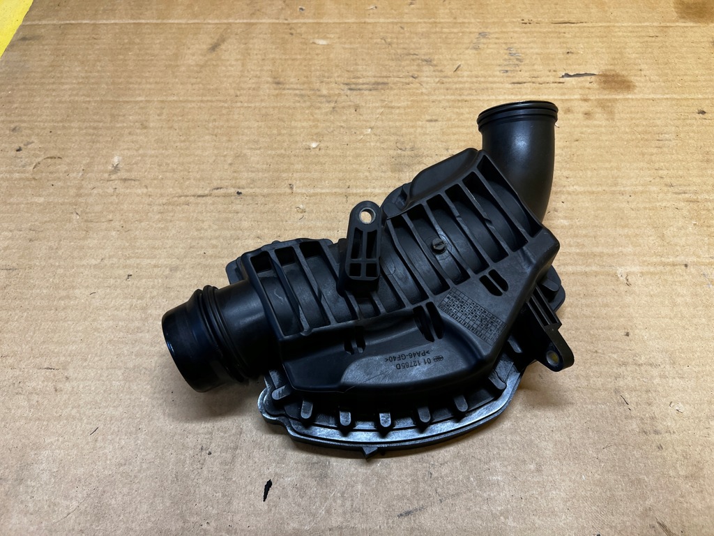 фото №1, Резонатор впуск воздухозаборник шланг воздуха mercedes gl x166 3.0 cdi