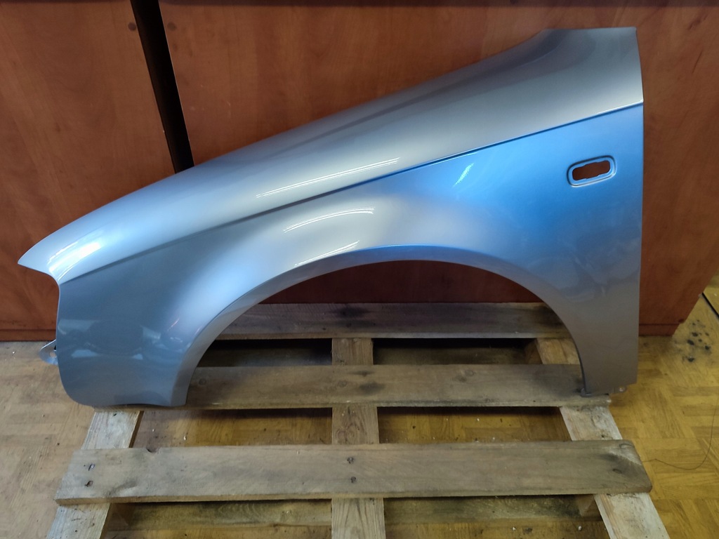 фото №1, Крила лівий перед audi a4 b7 ly7q
