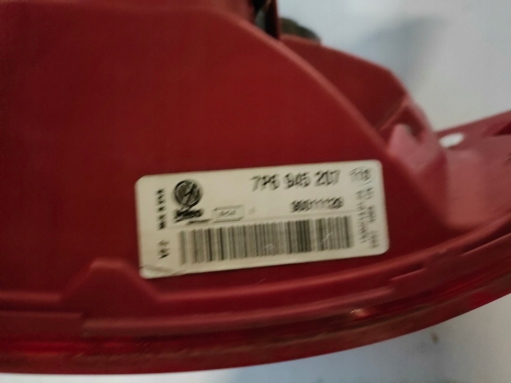 фото №8, Vw touareg лампа w кришка права 7p6945308