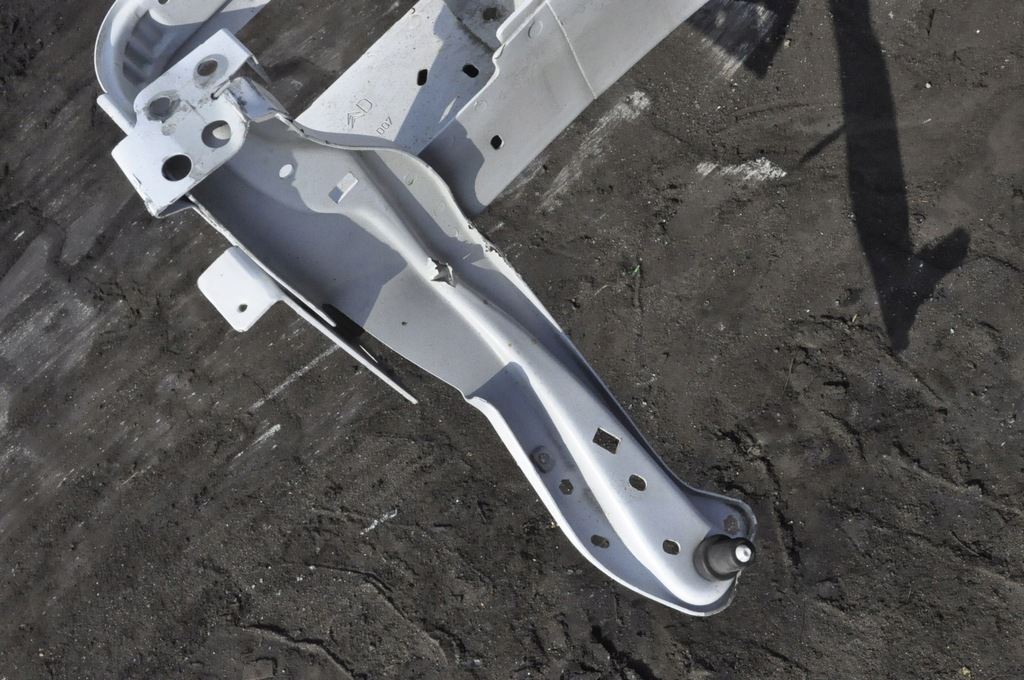 фото №10, Peugeot 2008 i блок двигателя порог правый