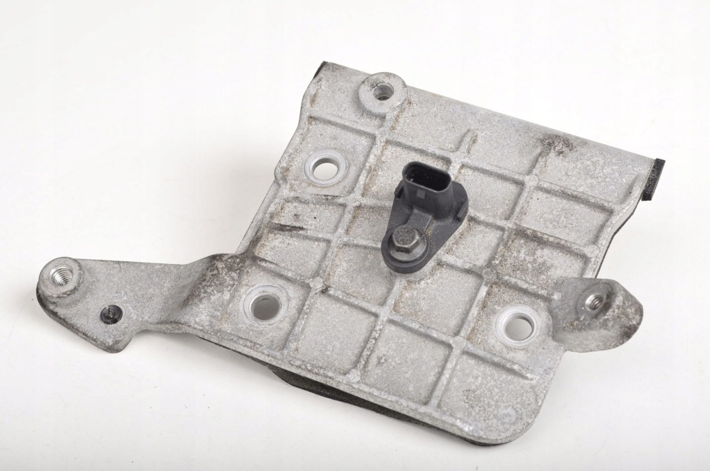 Купить Volvo xc60 ii t6 plug-in hybrid кронштейн кронштейн 31492642 31342468