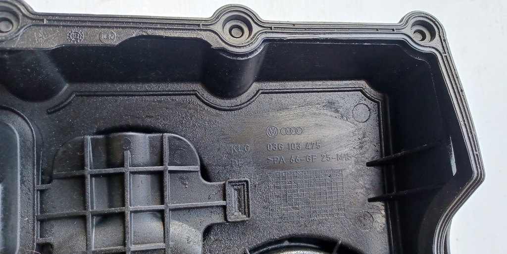 фото №5, Vw audi seat skoda кришка клапанів 2.0 tdi 03g103469n