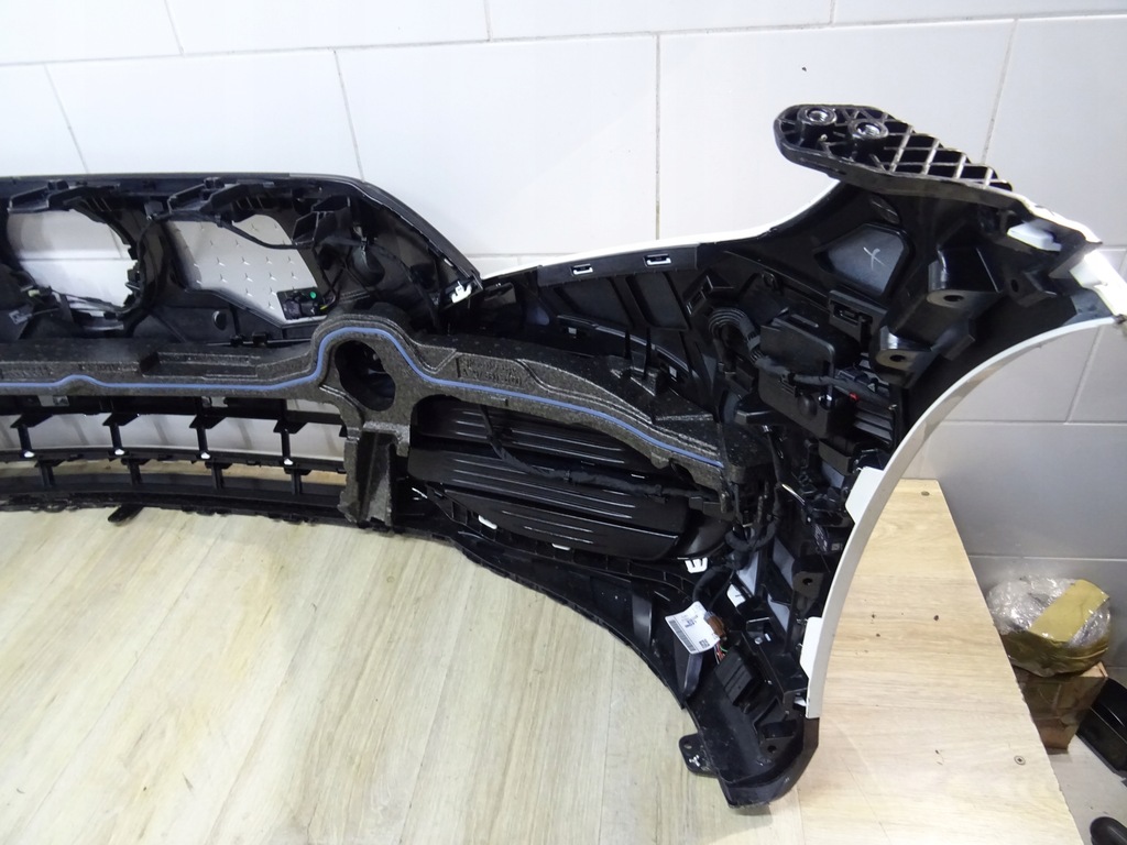 фото №12, Mercedes eqs v297 w297 бампер перед