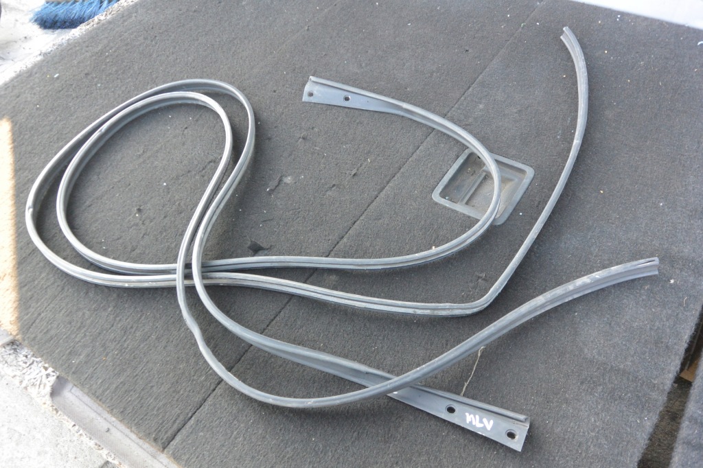 Купити Прокладка кузов ліва права комплект  mercedes ml 164