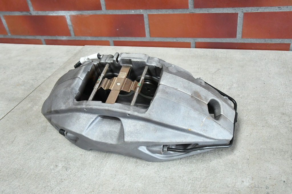 фото №5, Суппорт прижим тормозной левый перед bmw 5 g60 g61 7 g70 x3 g45 3733km