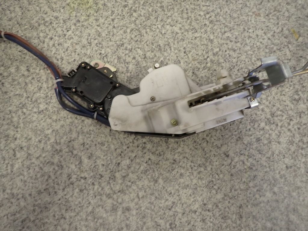 фото №5, Suzuki liana 02-07 замок дверь передний левый