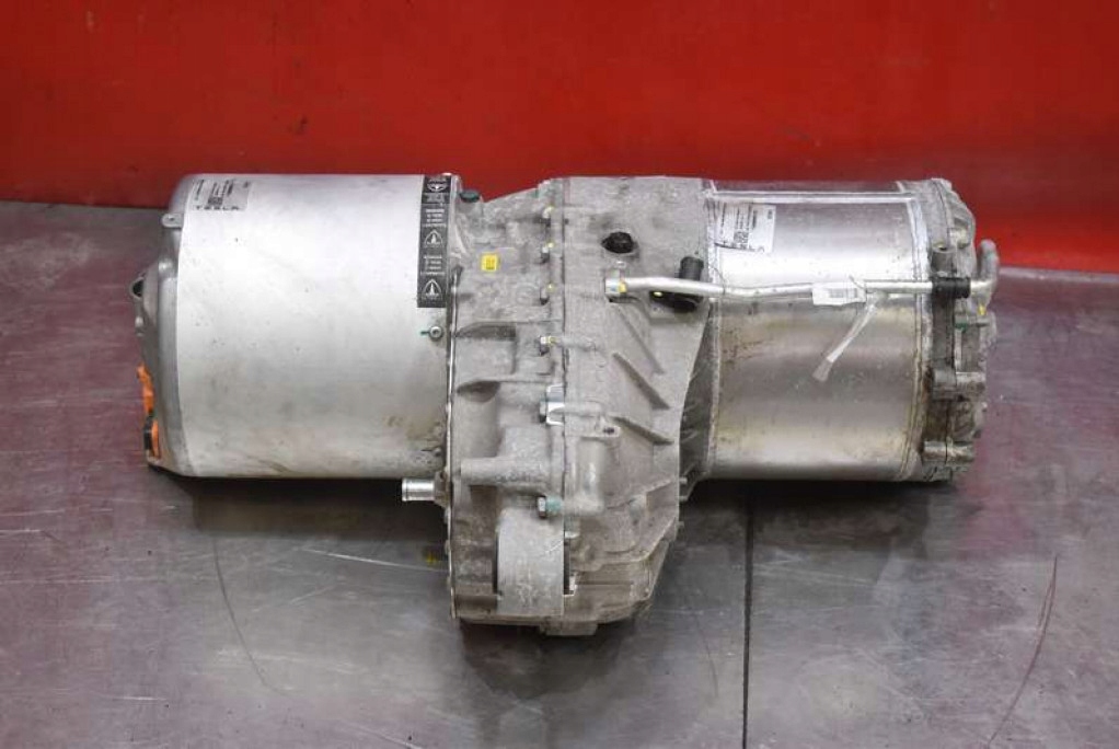 Двигун електричний задній 1025598-00-t 1137001-00-a tesla s awd performance Оригінал