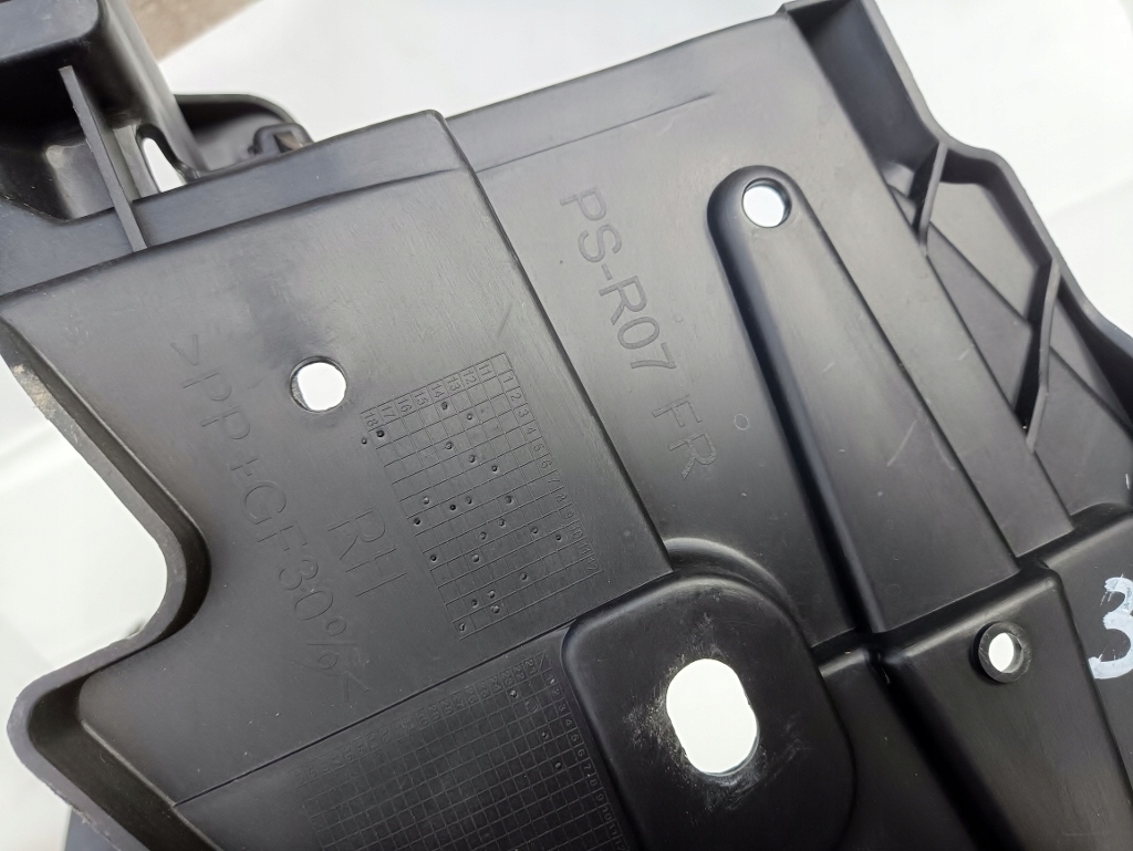 фото №5, Напрямна лампи правий перед renault megane iii