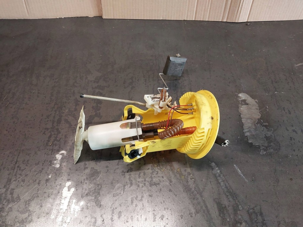 Насос пального w бак bmw 3 e36 316i 6758736 Київ